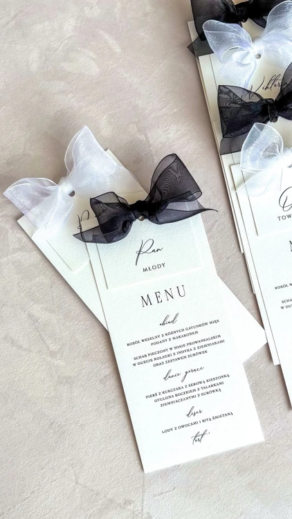 leżące menu z czarną kokardą.JPG